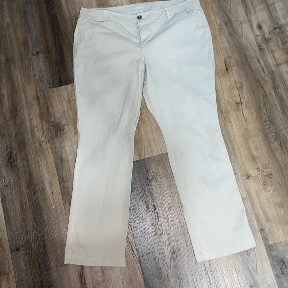 Old Navy - Boot Cut - Khaki Pants